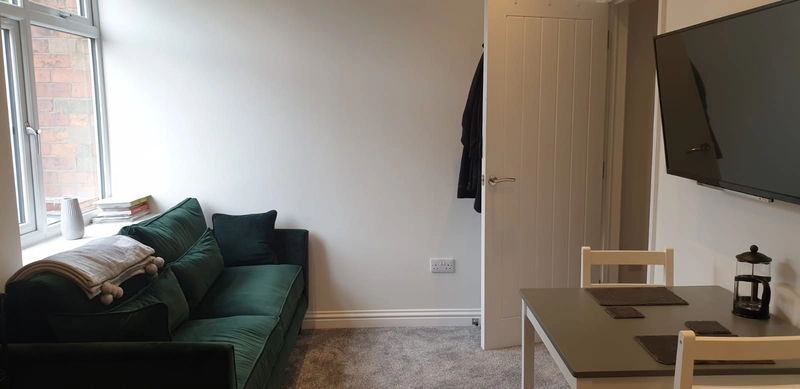 Flat 5, 143 Monks Road, - 1 Bed - Thumbnail 7